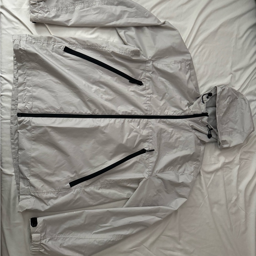 H&M Men's Silver Windbreaker Jacket